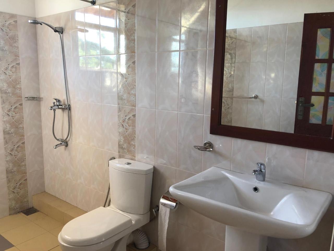 Helianto Social Villa Bentota Buitenkant foto